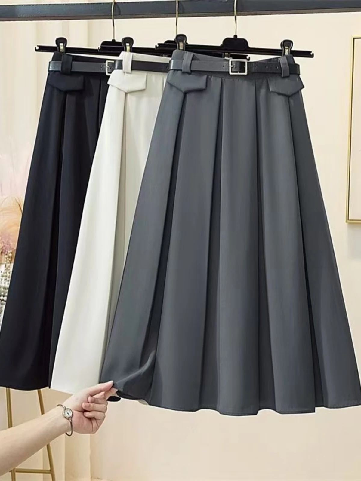 

Юбка-трапеция миди, модная плиссированная весенняя новая юбка с эластичной резинкой на талии, корейская повседневная тонкая модель для поездок на работу