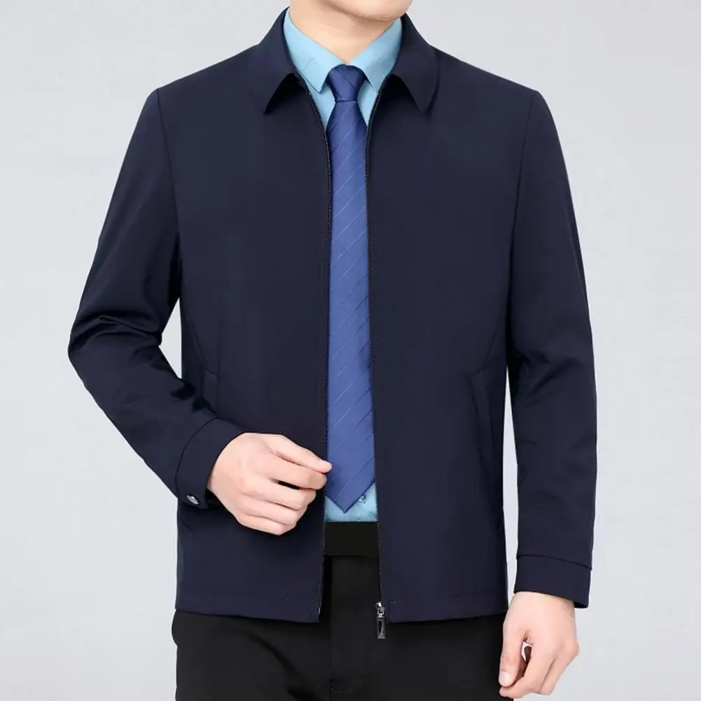 

Long-sleeved, solid color, simple and versatile, this men's jacket has a stylish look that never goes out of style.