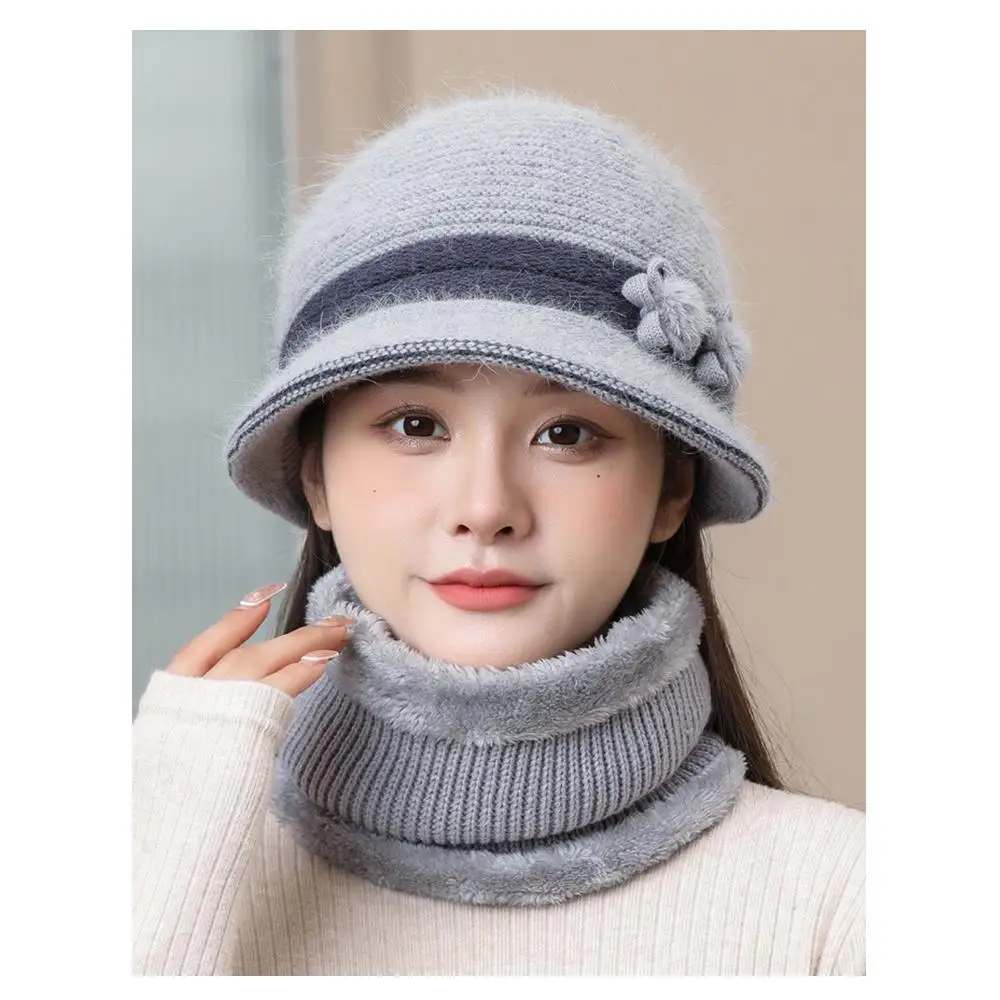 Outdoor Elderly Middle Aged Winter Beanie Hat Scarf Fleece Lining Windproof Knit Bucket Hat Warm Neck Warmer for Women