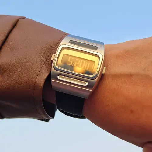 Reloj Digital Vintage para Hombre BENLYDESIGN G100, Estilo de los 70 con Segundero Saltante, Acero Inoxidable, Retro, Resistente al Agua, Regalo para Hombre