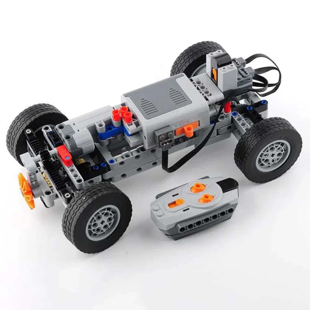 Chassi de carros rc elétrico, blocos de construção técnicos com tração nas quatro rodas, função de energia, motor ir, controle remoto, receptor, tijolos moc