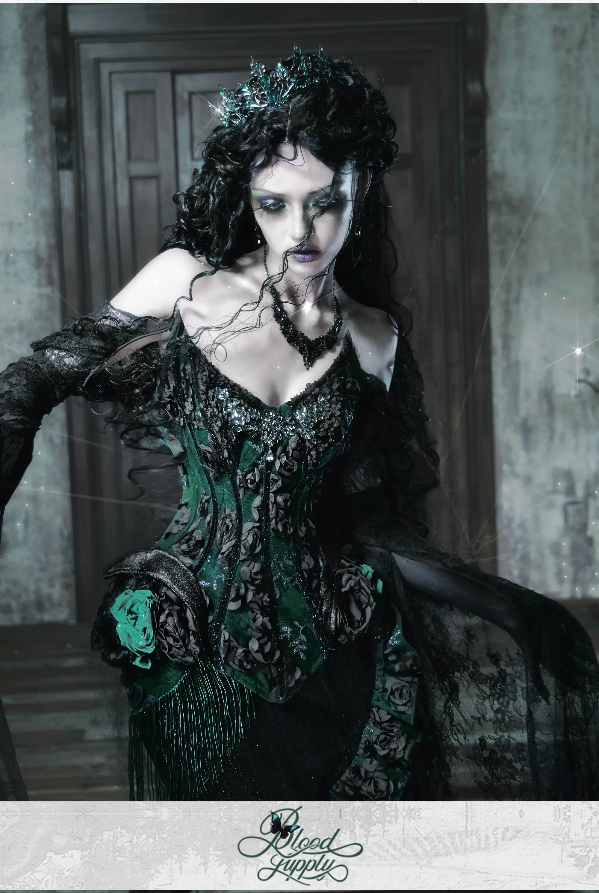 Blood Supply Original Gothic Green Black Lace Velour Tube Top Fishbone Halloween Festival Sleeveless Rose Patch Tank Clothing