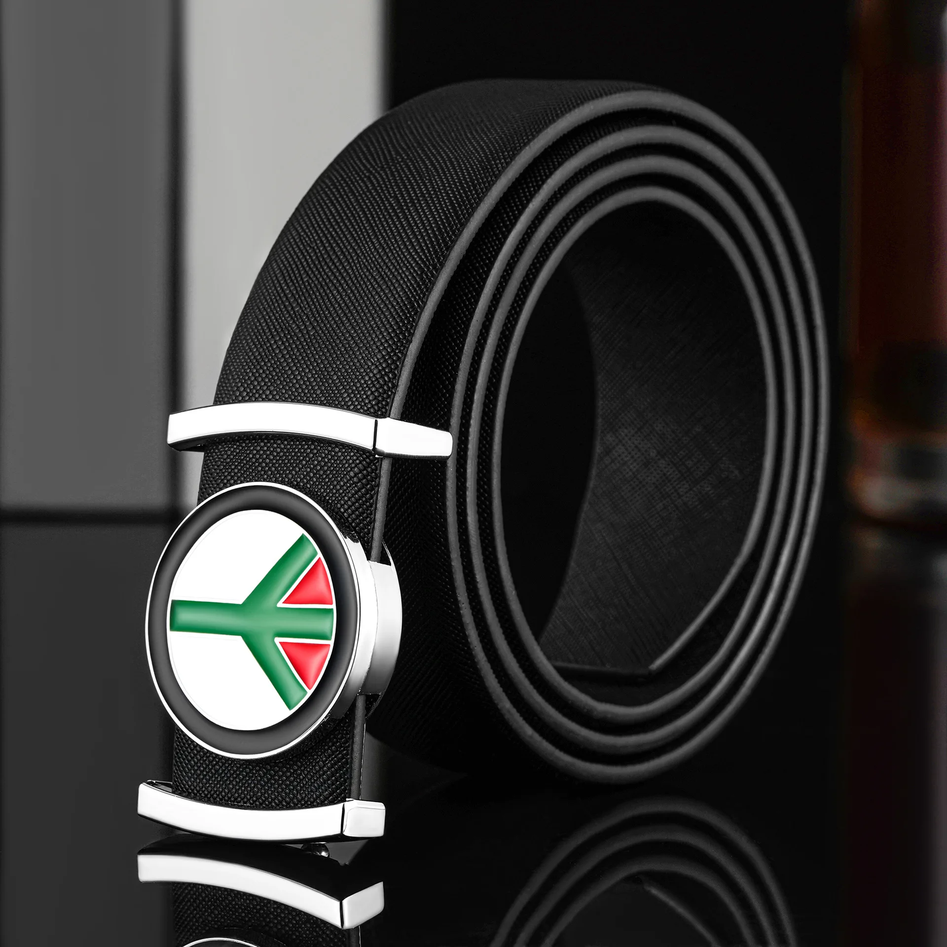 حزام جلد ماركة فاخرة للرجال والنساء مصمم سبيكة مشبك حزام الخصر الإناث الجينز بنطلون فستان حزام الخصر