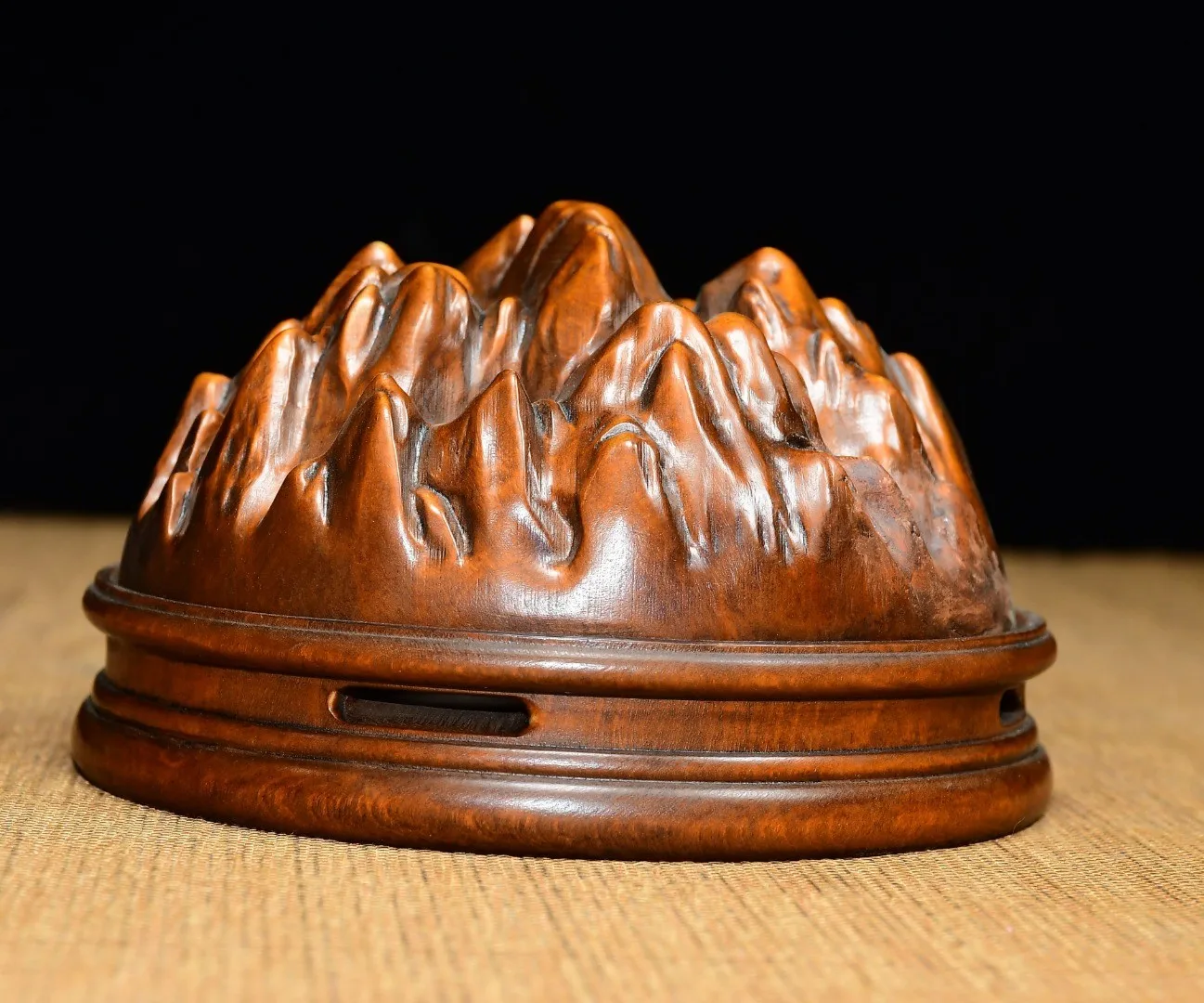 Boxwood Boshan Incense Burner Amass wealth Ornaments Worship Hall Town house