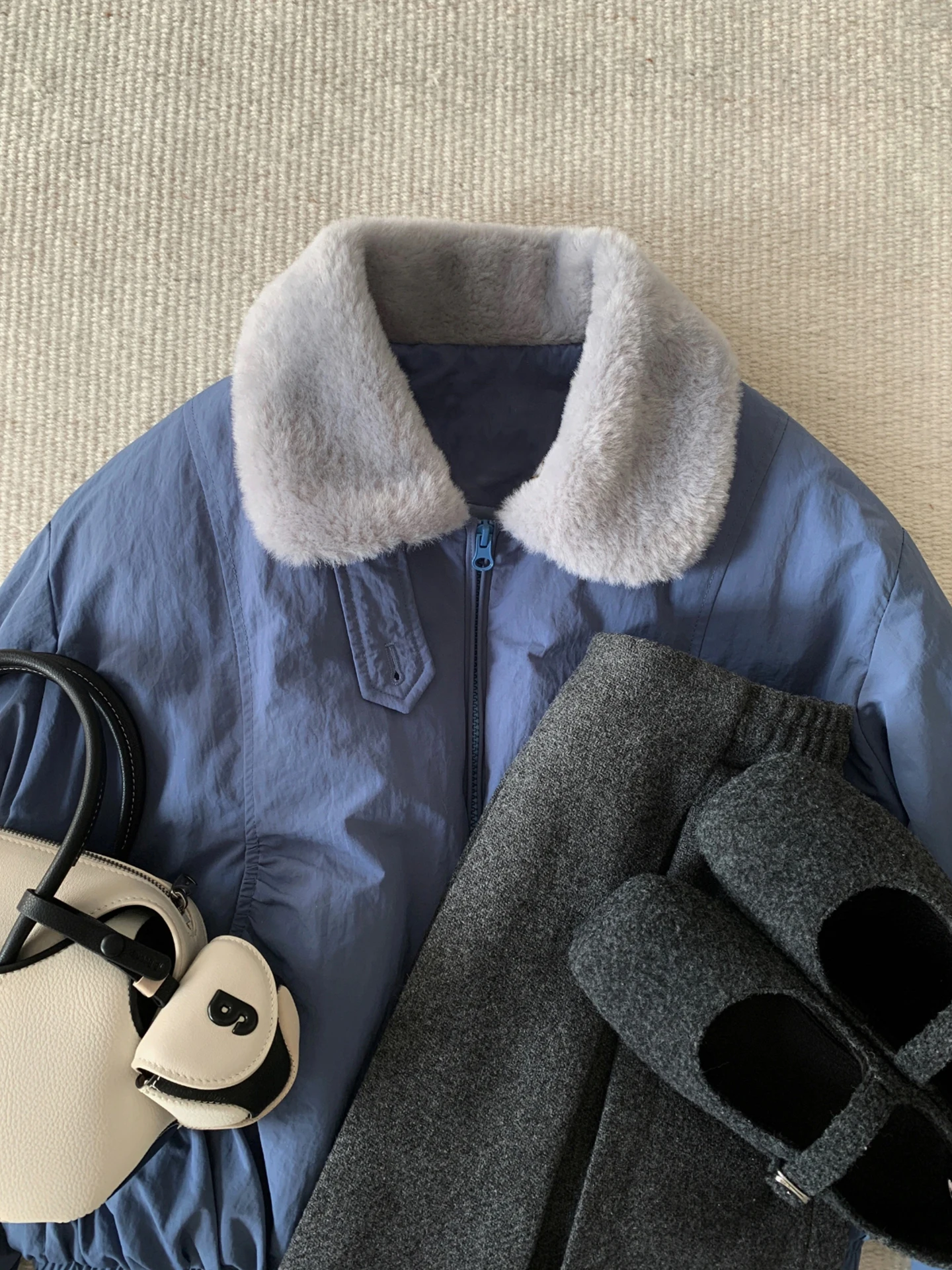 Piumino corto invernale da donna Cappotto imbottito in cotone a maniche lunghe con collo in pelliccia sintetica Capispalla caldo e addensato Parka