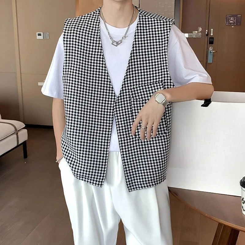 

Summer Instagram Style Edgy Slim Fit Checkered Vest for Men Korean V Neck Outerwear Trendy Streetwear Casual Jacket​