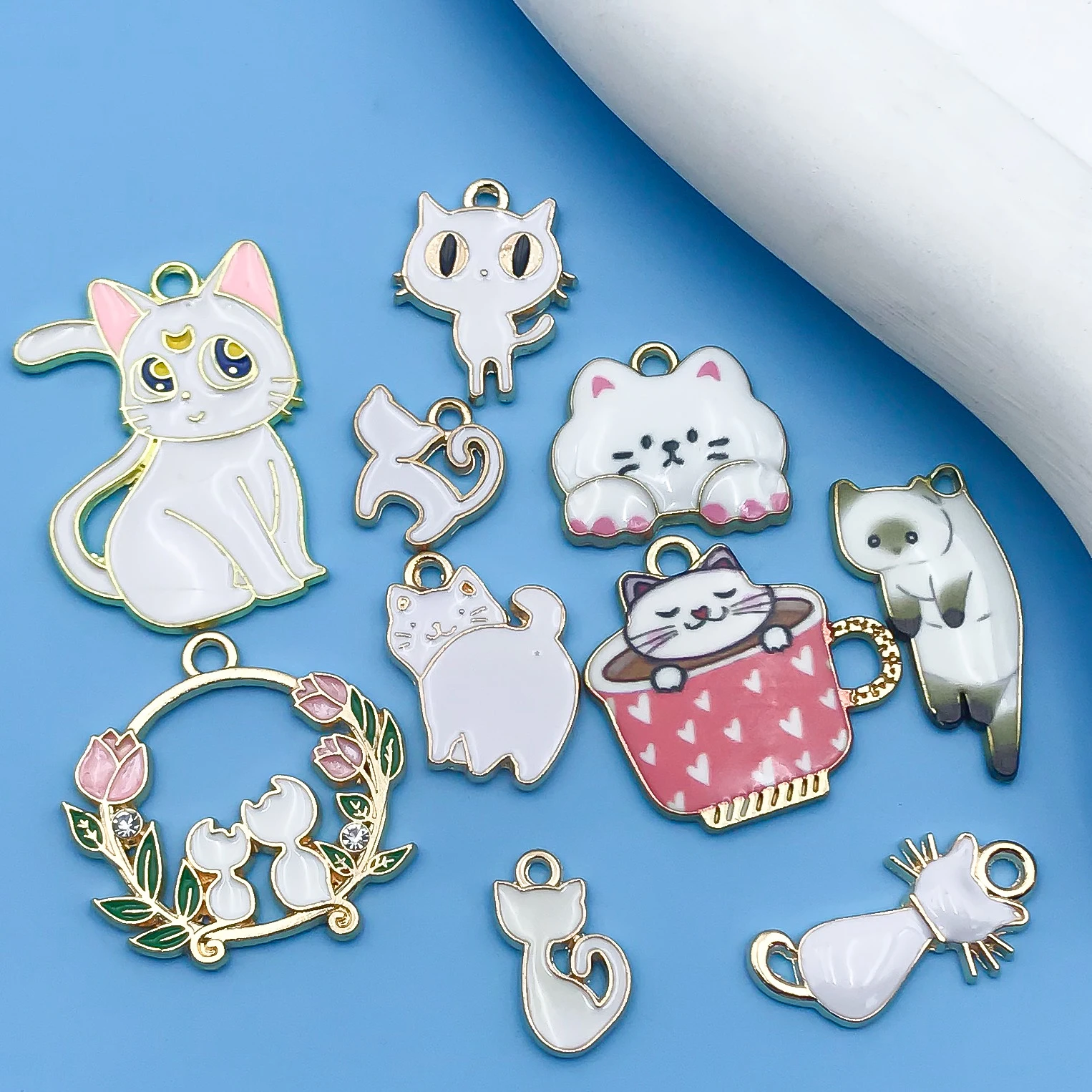 10Pcs/Pack Cute Enamel Cat Pendants Dripping Oil Cat Charms For Jewelry Making DIY Necklaces & Bracelets-10 Styles