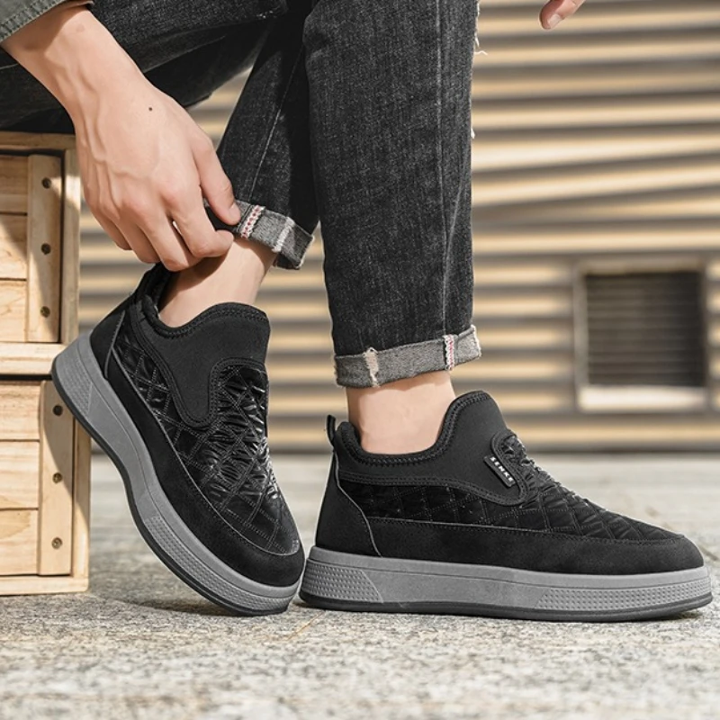 Novo tipo de botas de neve esportivas de inverno para homens, cor sólida, cano baixo, camurça, lã, calor, sola macia, propriedades antiderrapantes