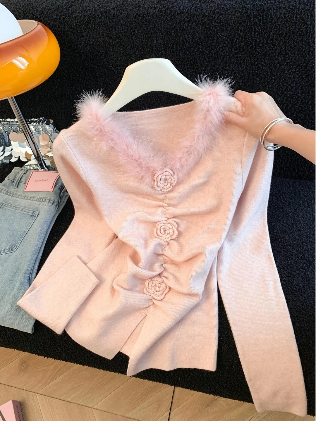 

Women's V-Neck Knitted Sweater with 3D Flower Embellishment Slim Fit Polyester Fiber Long Sleeve Winter Fashion Design