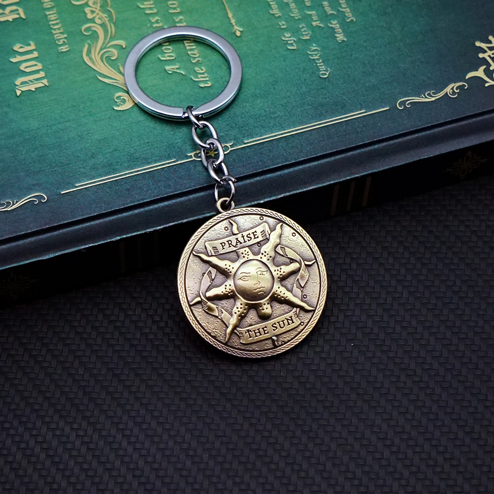 Hot 4 Style Dark Souls Figure Keychains Sun Sollar Fire Keeper Knight Keyring Men Kids Bloodborne Broche Choker Jewelry Gifts