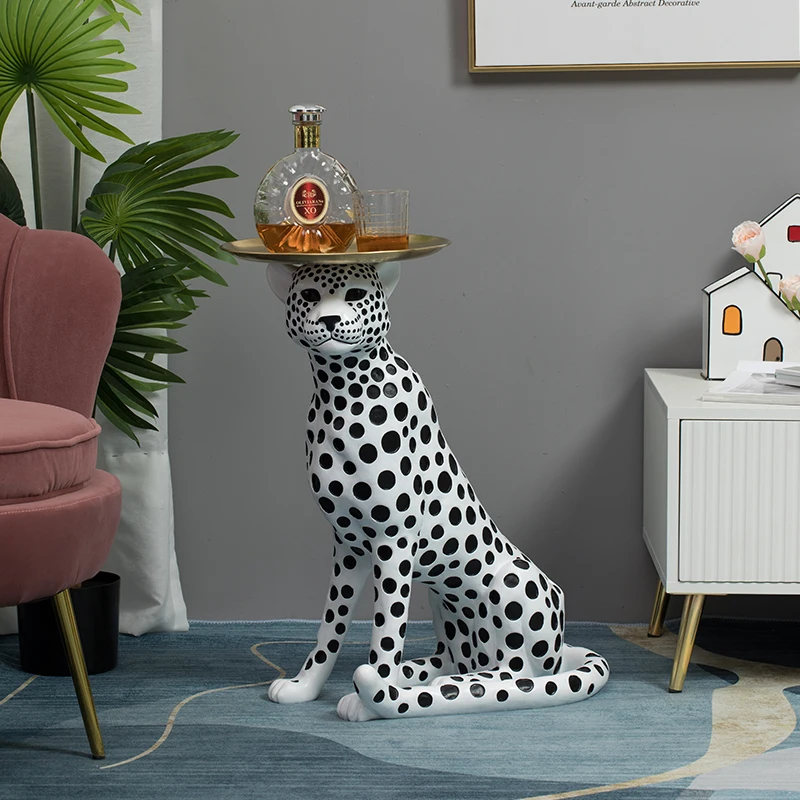 طاولة القهوة الإبداعية الإبداعية ليوبارد شكل الطابق الحلي غرفة المعيشة المنزلي الديكور ضوء الفاخرة مدخل صينية طاولات جانبية