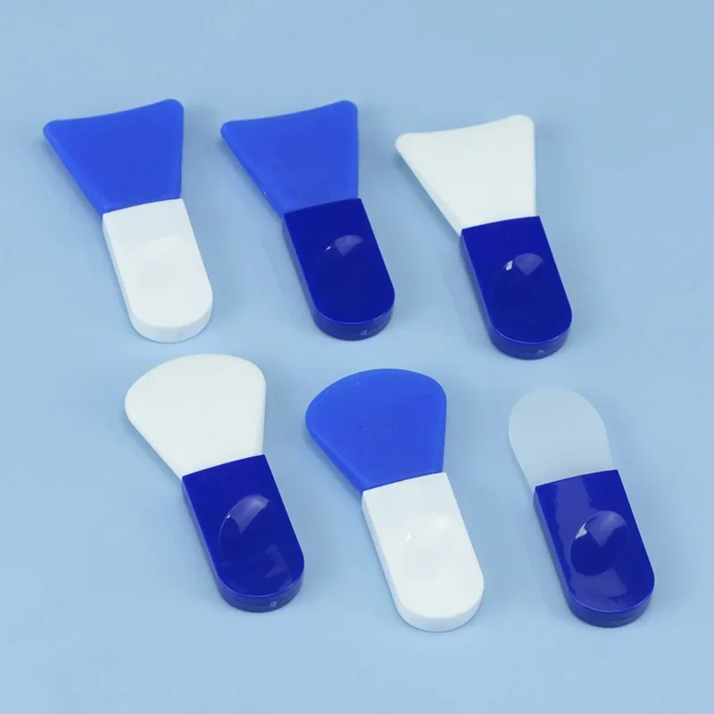 Mini brosse applicateur de masque facial en silicone, à manche court, avec cuillère, pour fond de teint, cosmétique de beauté