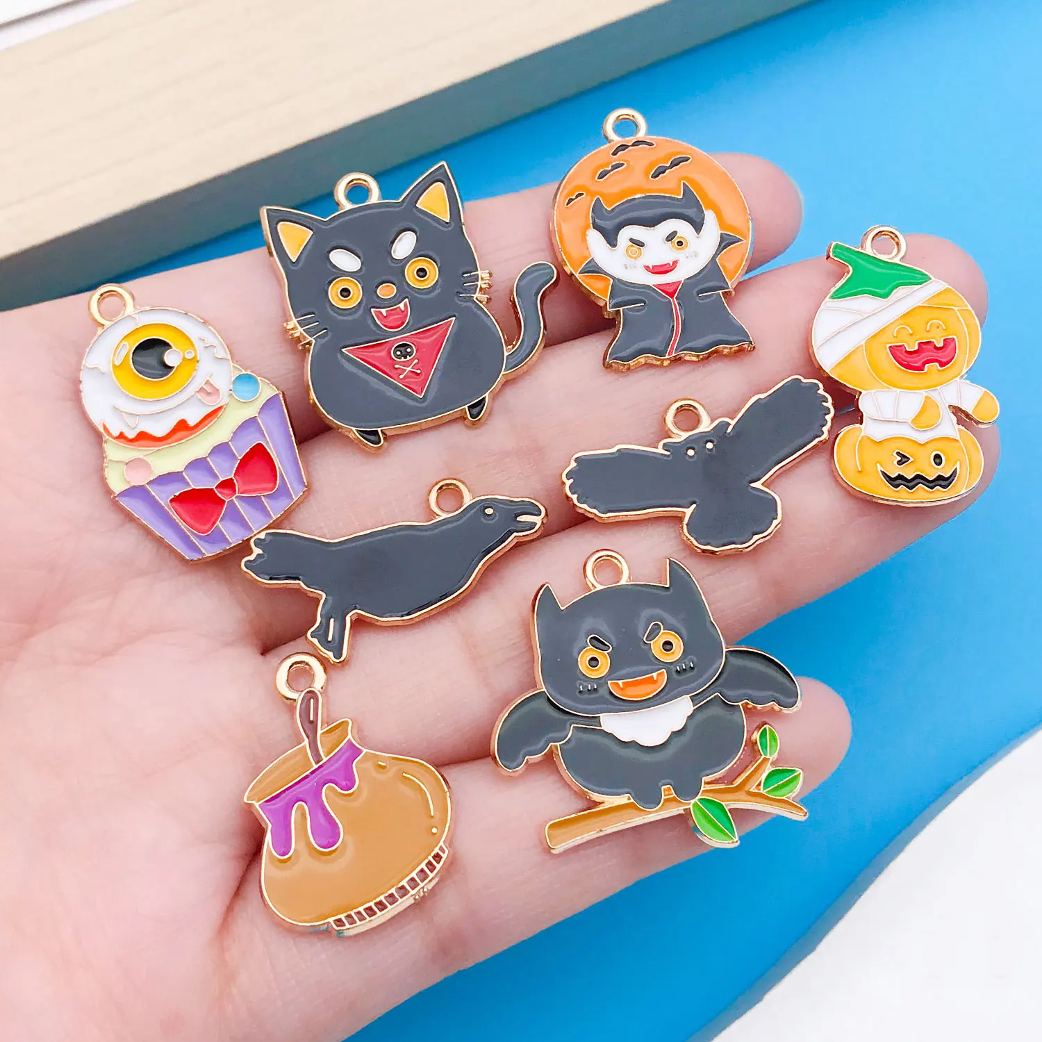 50 Stück Legierungs-Emaille-Halloween-Anhänger, geeignet für DIY-Halsketten, Ohrringe, Schlüsselanhänger und Schmuckherstellungszubehör. – Detail 8