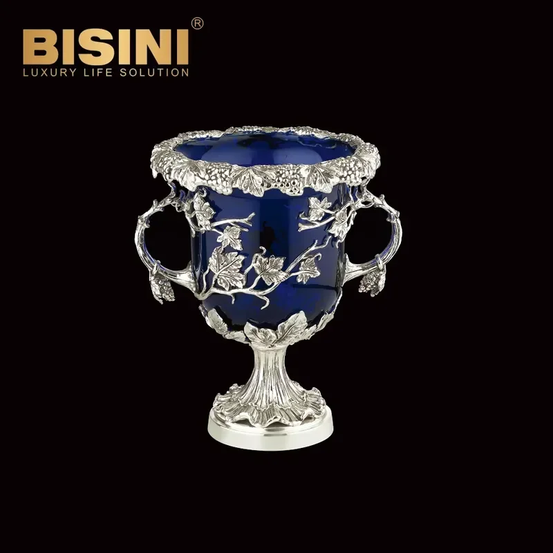 Retro Silver Plate Pattern Decoration Ornaments High-end Villas Bronze Holder Living Room European Decoration Holder