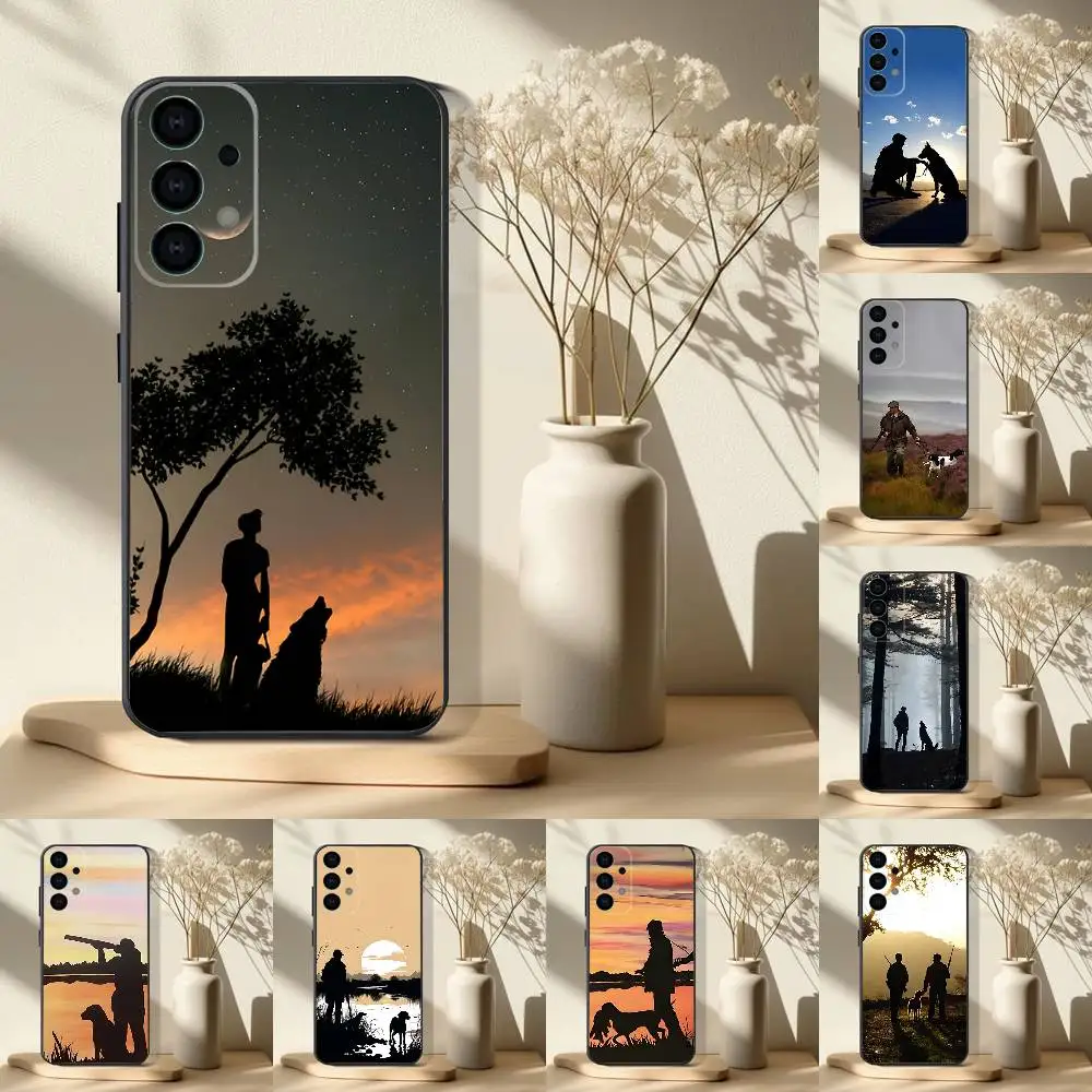

Hunter Dog Hunting Phone Case For Samsung S 25,24,23,22,30,21,10,9,Ultra,Plus,Lite,FE,4,5G Black Soft Case