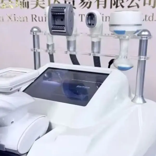 Cellulite-Entferner V9 Körperformungs-Infrarot-Vakuumroller Gewichtsreduktion 40 kHz Kavitations-Vakuum-RF-Gerät für Salon-Gesäßstraffung