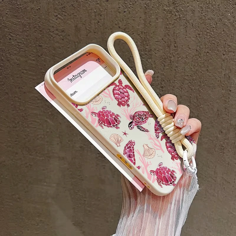 Niedliche Handgelenkschlaufen-Hülle für iPhone 13 14 16 Pro Max Hüllen iPhone 11 12 17 ProMax 13 15 Plus XR Sea ​ ​ Turtle INS mit Lanyard-Hülle – Detail 9
