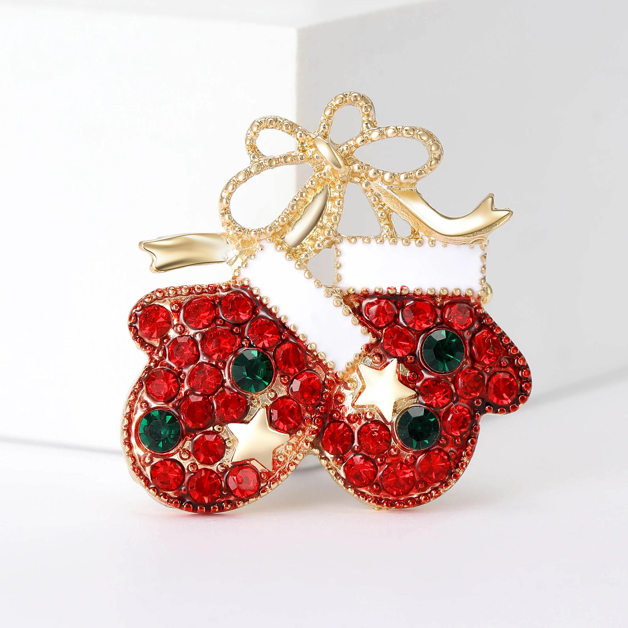 

Christmas Rhinestone Glove Brooches for Women Unisex Enamel Clothing Pins Event Party Backpack Decoration Clothes Accessories