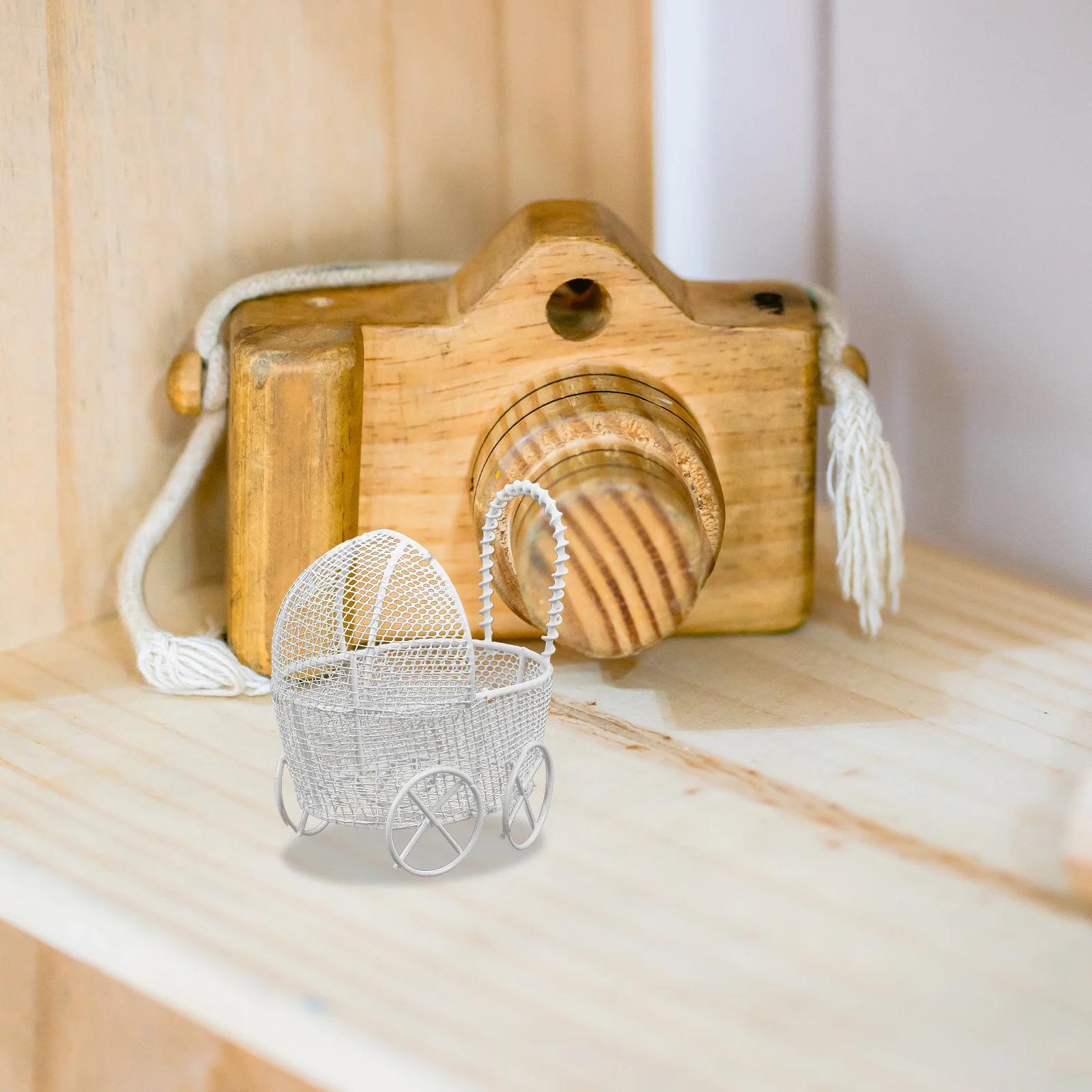 Passeggino in miniatura da 2 pezzi: design per passeggino per l'arredamento della casa delle bambole - Articolo educativo per giochi di ruolo per bambini e