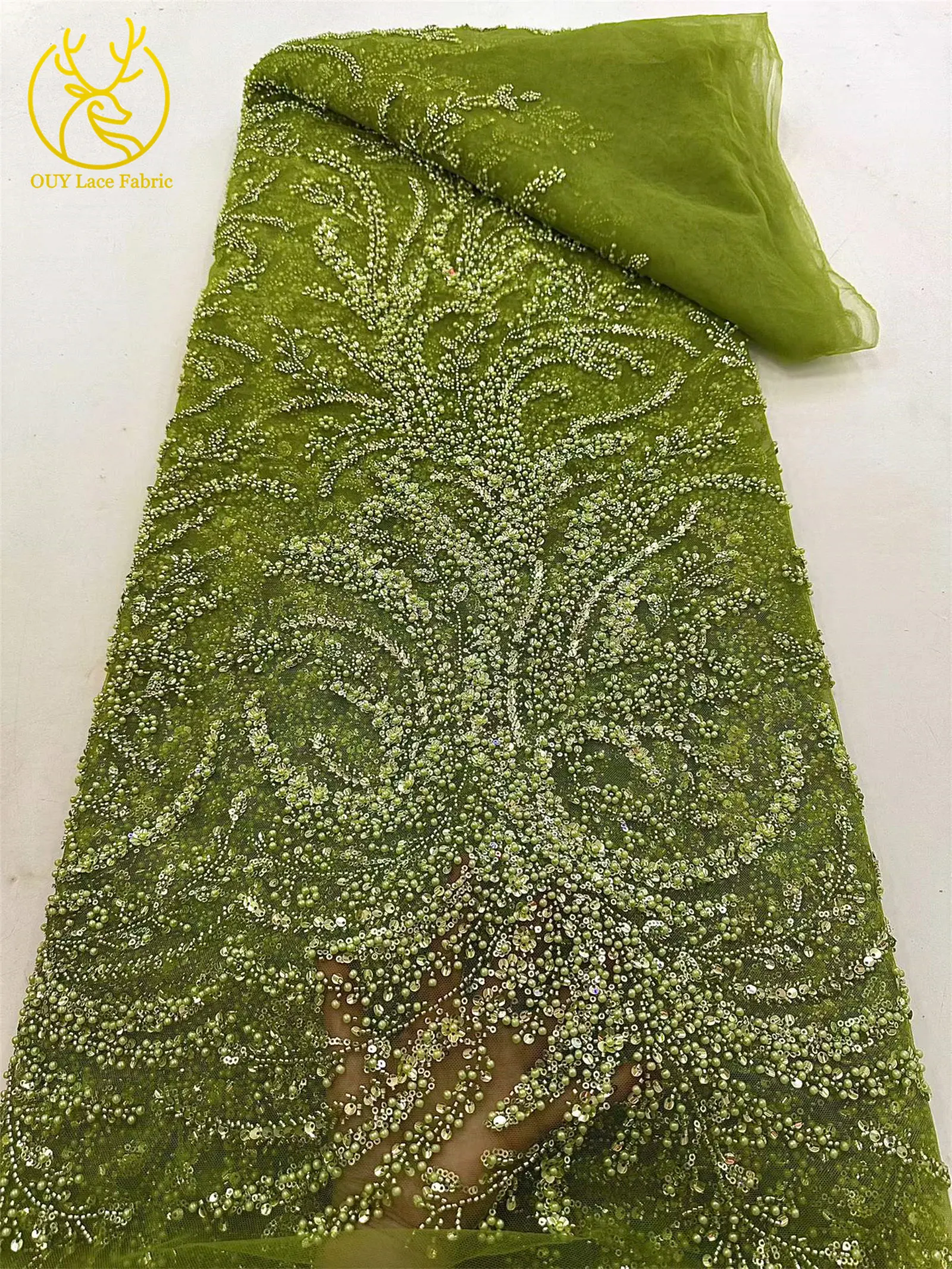 Luxuriöser goldener afrikanischer Pailletten-Spitzenstoff, hochwertiger französischer bestickter Spitzenstoff mit Perlen, nigerianischer Spitzenstoff für Damen-Partykleider – Detail 13