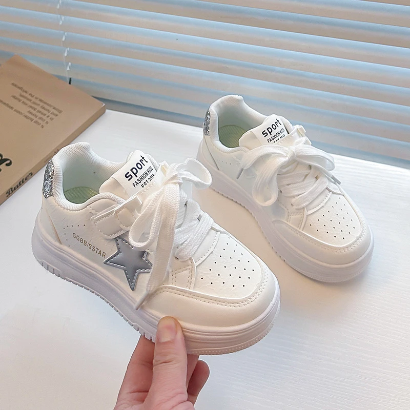 

Детские повседневные кроссовки для девочек, весенне-летние, новые, стильные и универсальные белые кеды для школьников