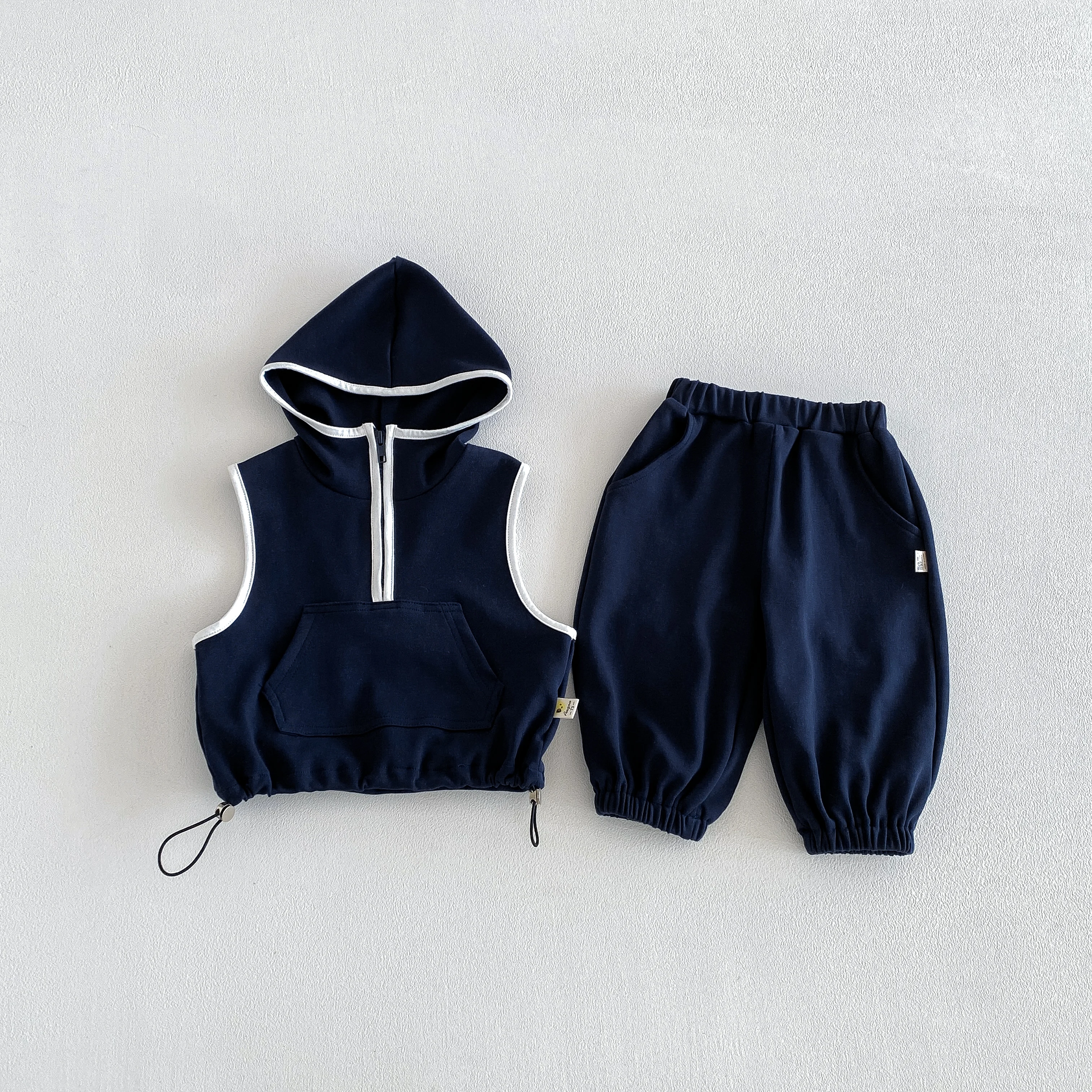Koreanischer Kapuzenjacken-Set für Damen und Herren – trendiges, lässiges, sportliches und stilvolles Outfit – Detail 3