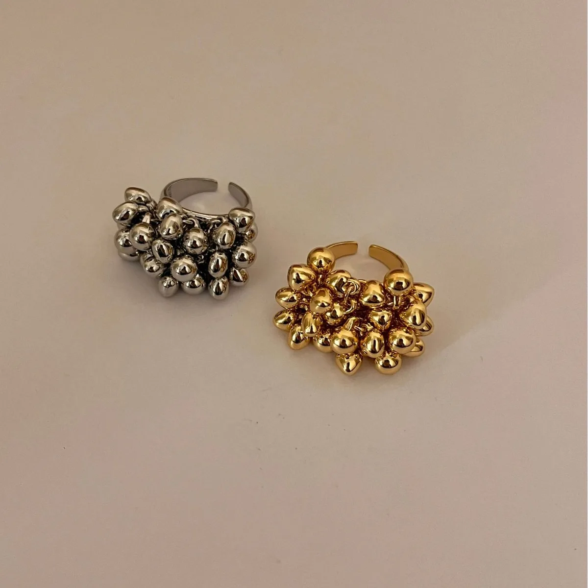 Vintage Metal Beads Ball Open Ring For Women European And American Personality Exaggerated Trend Finger Jewelry Gifts