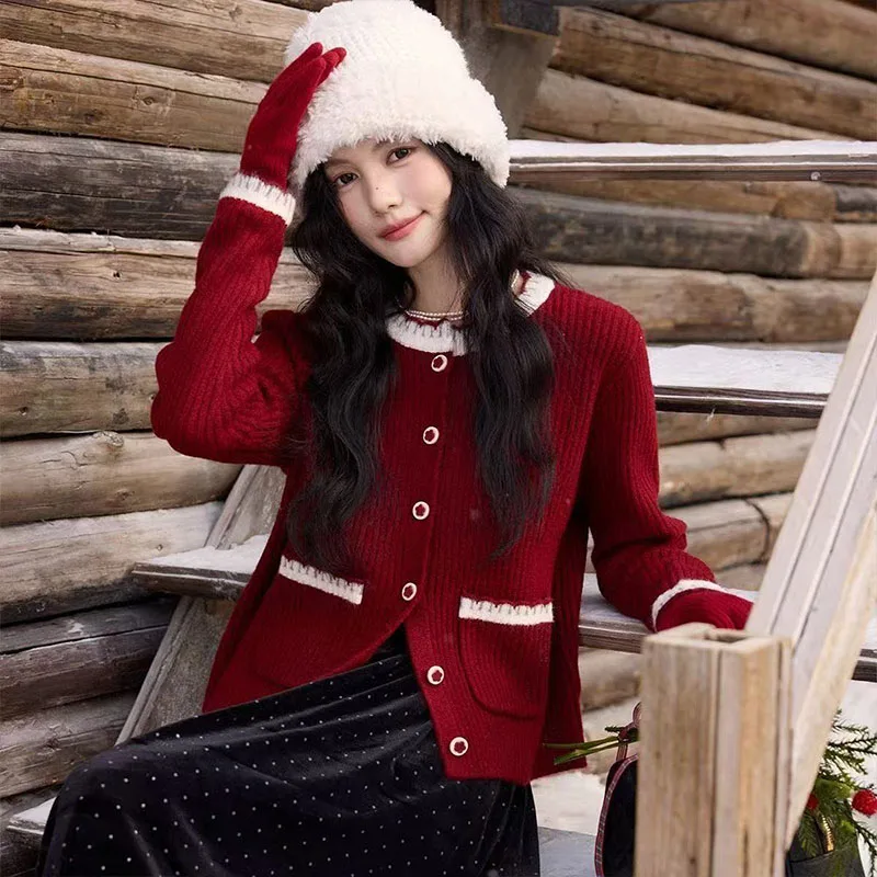 Women's Clothing Strawberry Color Sweaters Autumn/Winter New Long Sleeve Christmas Knit Cardigan Lady Keep Warm Top Fashion Coat