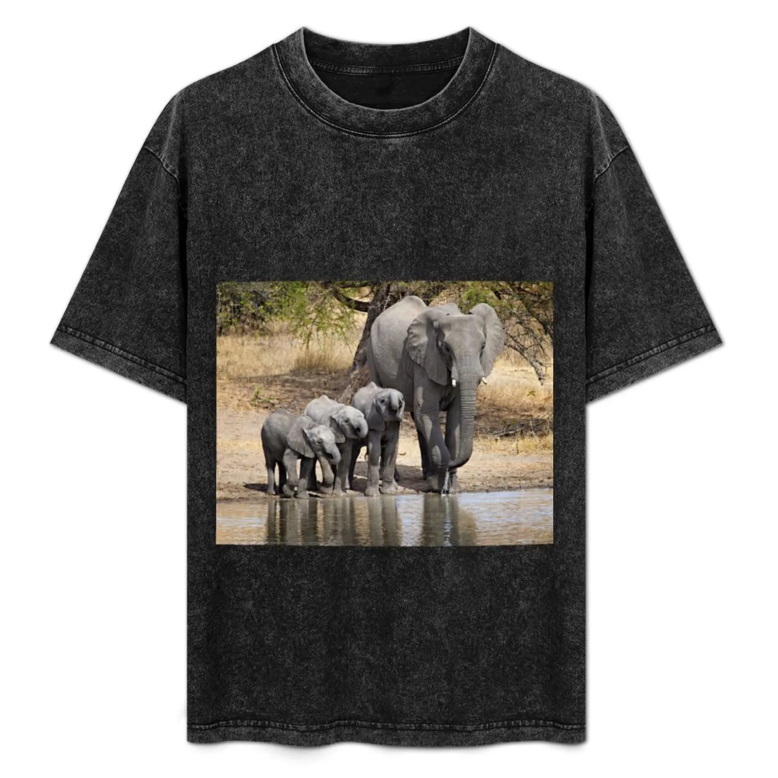 Elephant Mom and Babies T-Shirt High Elasticity Sports T-Shirt