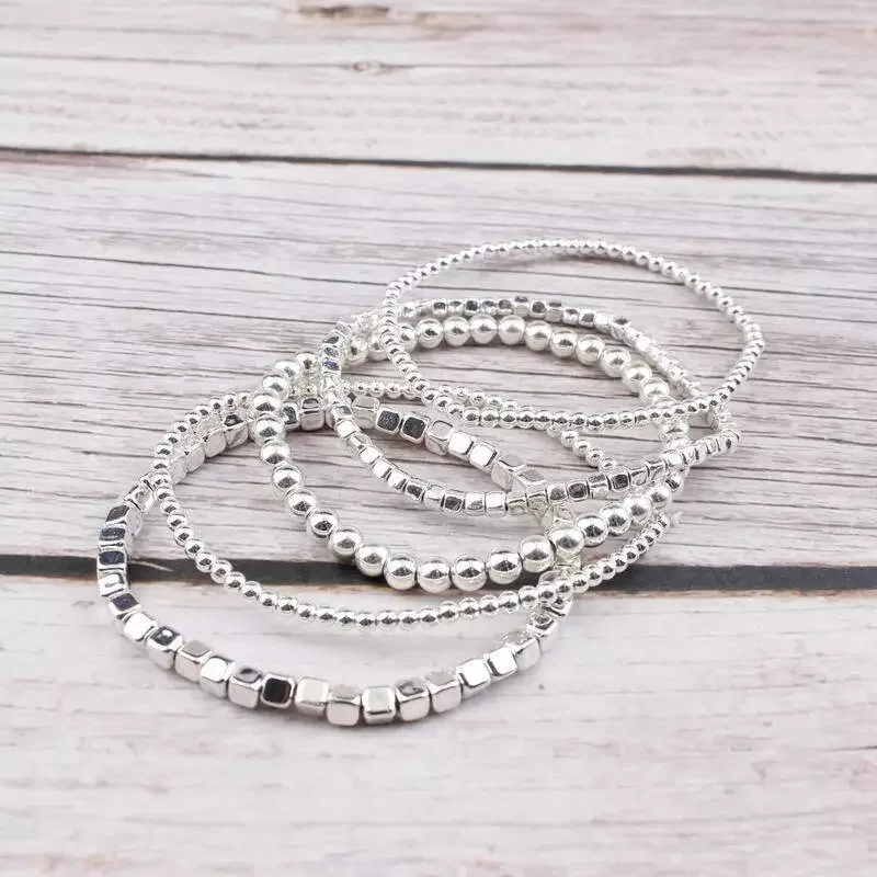 طقم سوار قابل للتمدد من خرز الذهب والفضة واللؤلؤ للنساء #5