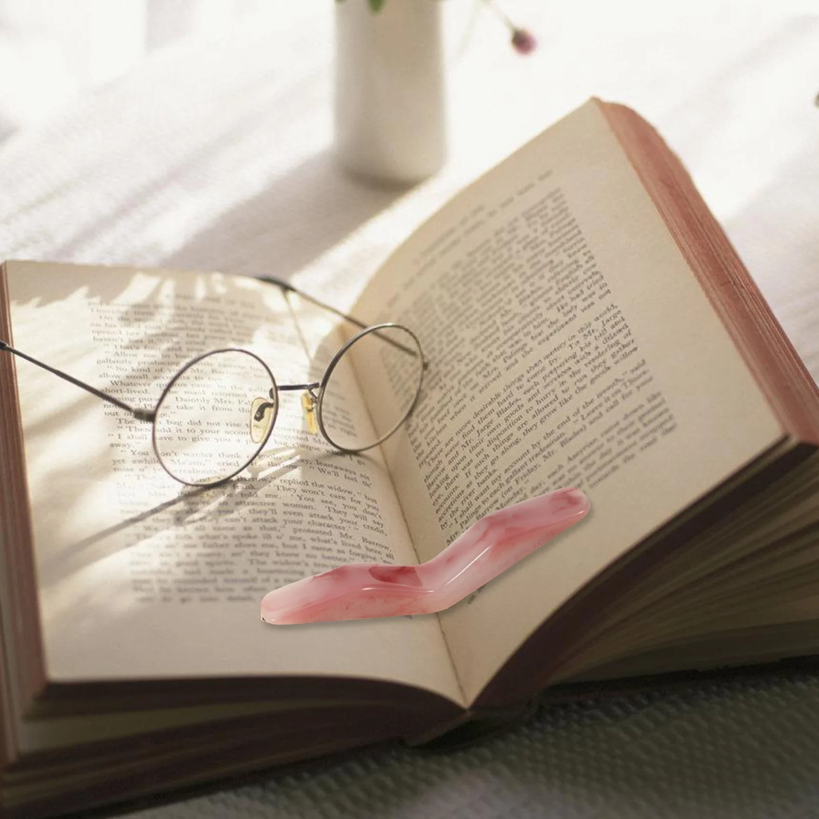 

Pink Book Page Holders Lightweight Resin Student Reading Supplies Multi Function Bookmark For Books Portable Thumb Holder