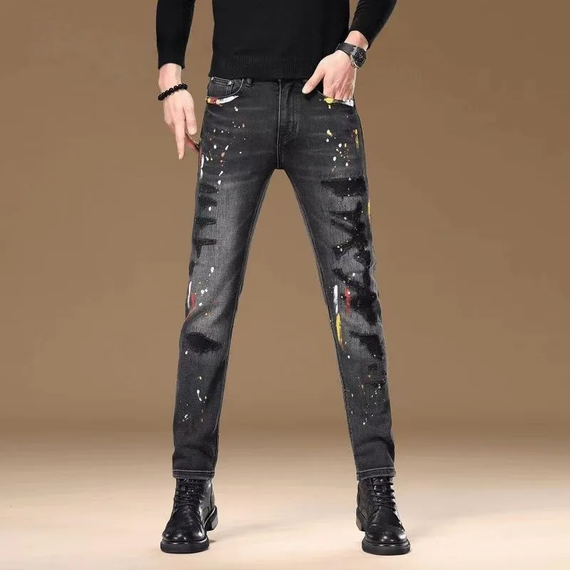 

Мужские джинсы прямого кроя с вышивкой и рваными элементами, на резинке, средней посадки, на пуговицах, для весны и осени