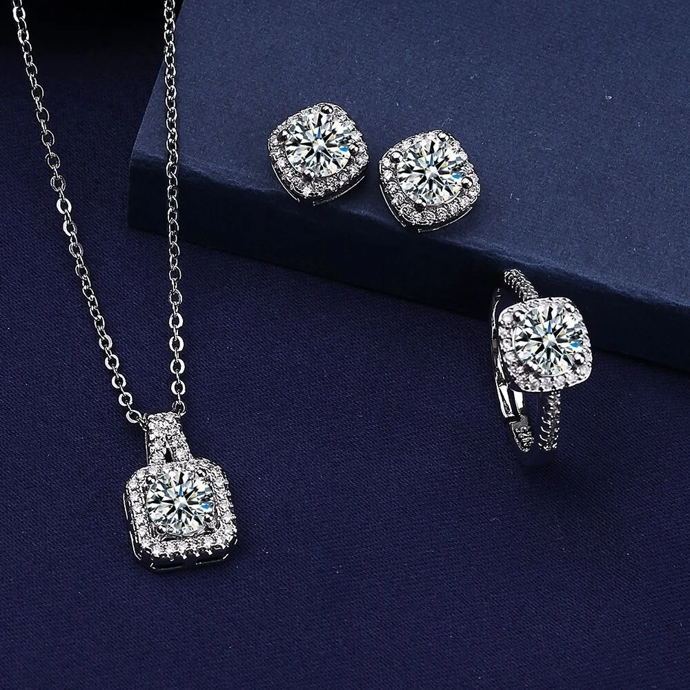 Conjunto de Joias de Luxo com Brincos, Colar e Anel de Cristal Zircônio em Forma Quadrada para Mulheres, Cor Prata, Conjunto de Joias para Casamento e Banquete