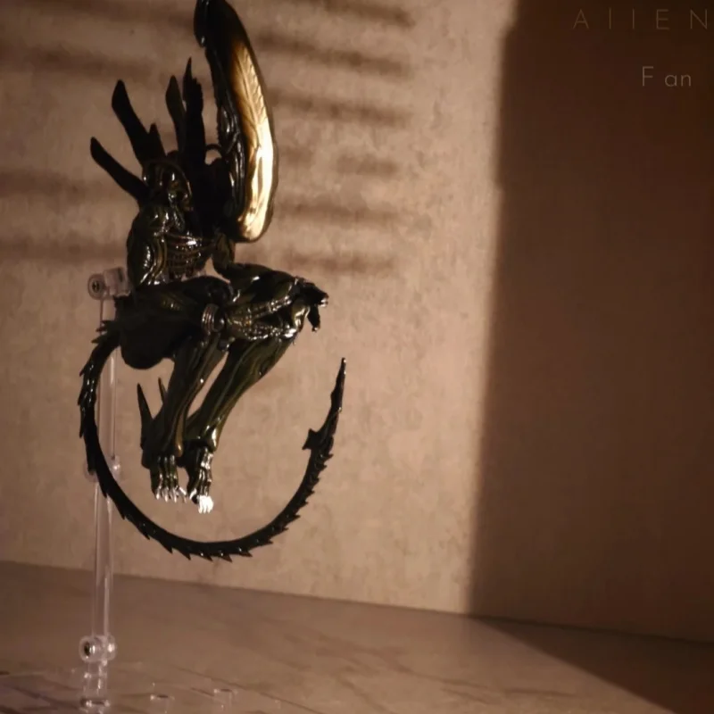 

Lightning Dance Series Yoshi Alien Action Figure - Trendy Toy Collectible Statue