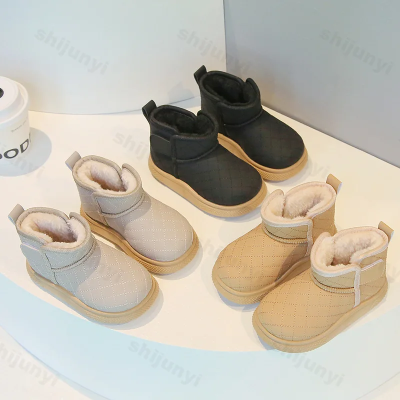 

Children's Solid Warm Thick Velvet Non Slip Snow Boots 2025 Winter Boys' Fashion Versatile Plush Comfortable Chunky Cotton Boots