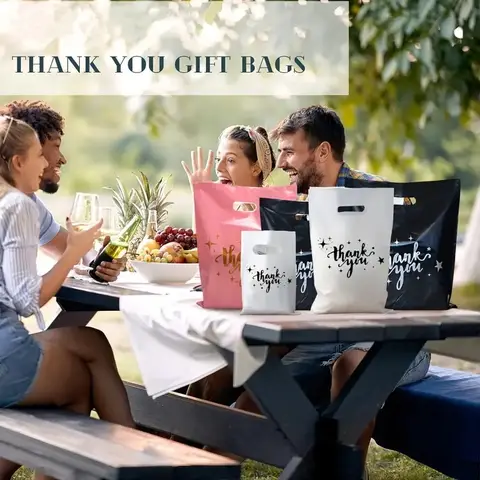 12/30/60/100 stycken slitstarka plastpåsar med handtag - småföretag, butiker, boutiquer, presenter, shoppingkampanjer 8 best sales väskor på rea - №6