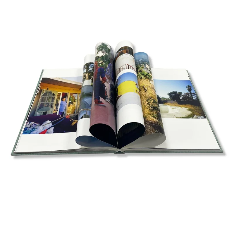 

Custom Manufacture Cheap Embossed Gold Foil Hardcover Magazine Print full color Book Printing