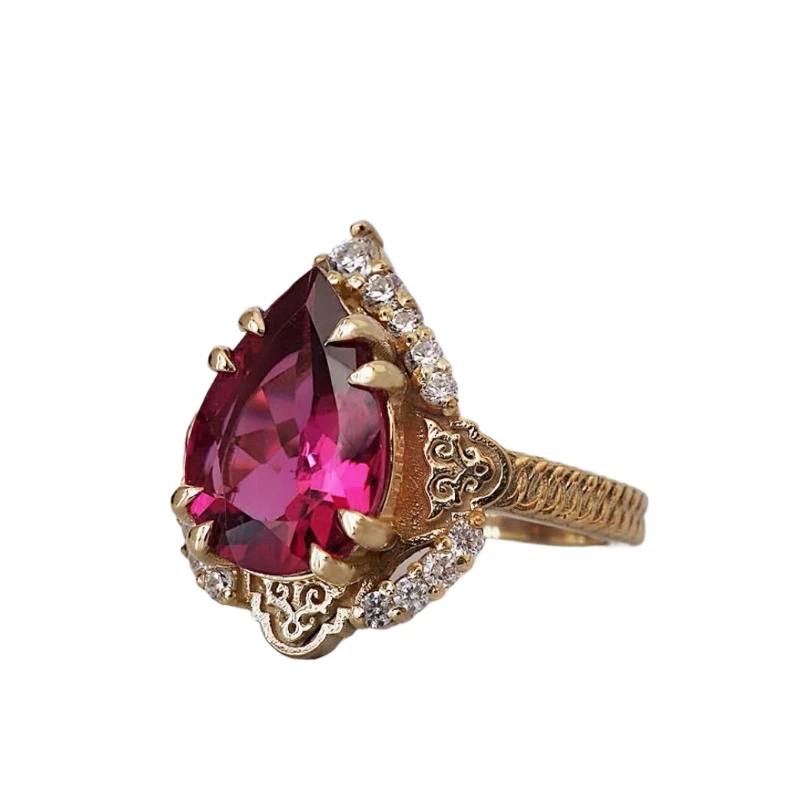 New European and American jewelry inlaid with water droplet red zircon retro palace gemstone women\'s ring