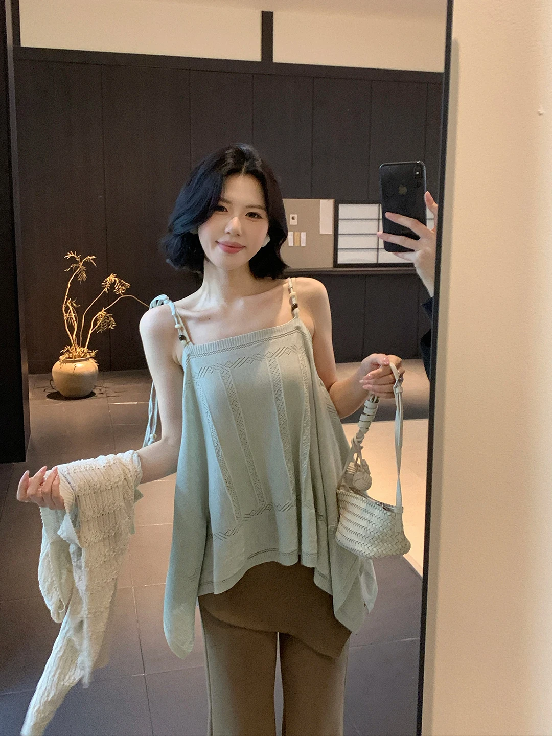 

Sweet And Spicy Bohemian Embroidered Beaded Knitted Vest Strap Open Cardigan Loose Fit Long Sleeve Women's Fashion Top