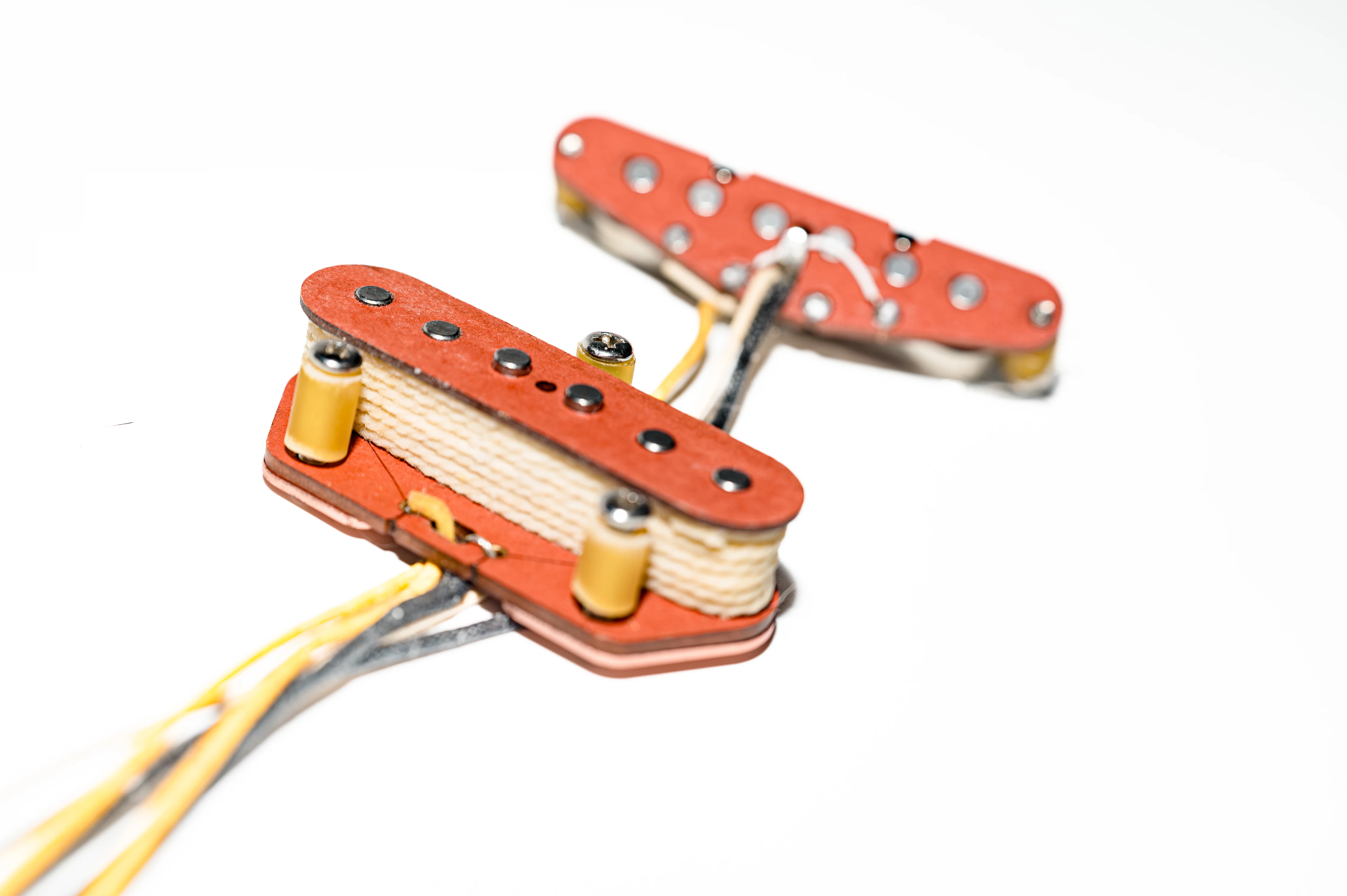 

TL Handmade Single Coil Vintage 57 SSS Electric Guitar Pickup Set, Red Fiberboard for High-End Stra Guitar