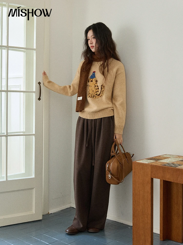 MISHOW Puppy Jacquard Sweater Women 2025 Winter Korean Style Loose Apricot Crew Neck Knitted Pullover Luxury Sweaters MXE88Z2596