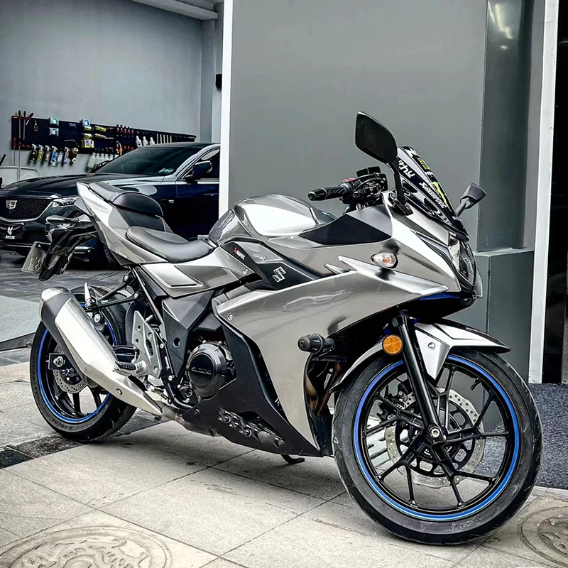 Ultra Glossy Silver Metallic Vinyl Wrap Film Roll With Air Release Self Adhesive Car Wrapping Motorcycle DIY Decal Sticker