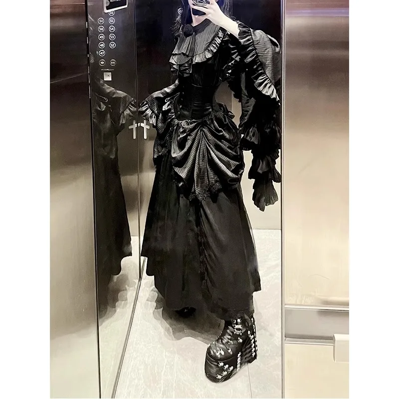 

Платье в готическом стиле с длинными рукавами, черное, средней длины, А-силуэта, с завышенной талией, для повседневной носки, однотонное, на молнии