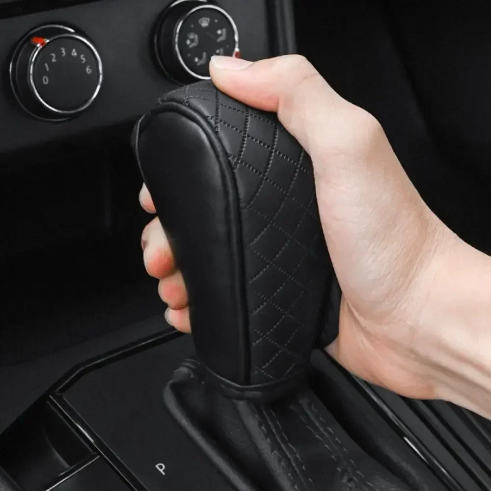 High Quality Car Shift Handle Cover PU Leather Non-slip Wear-resistant Universal Car Automatic Gear Sheath Car Decoration