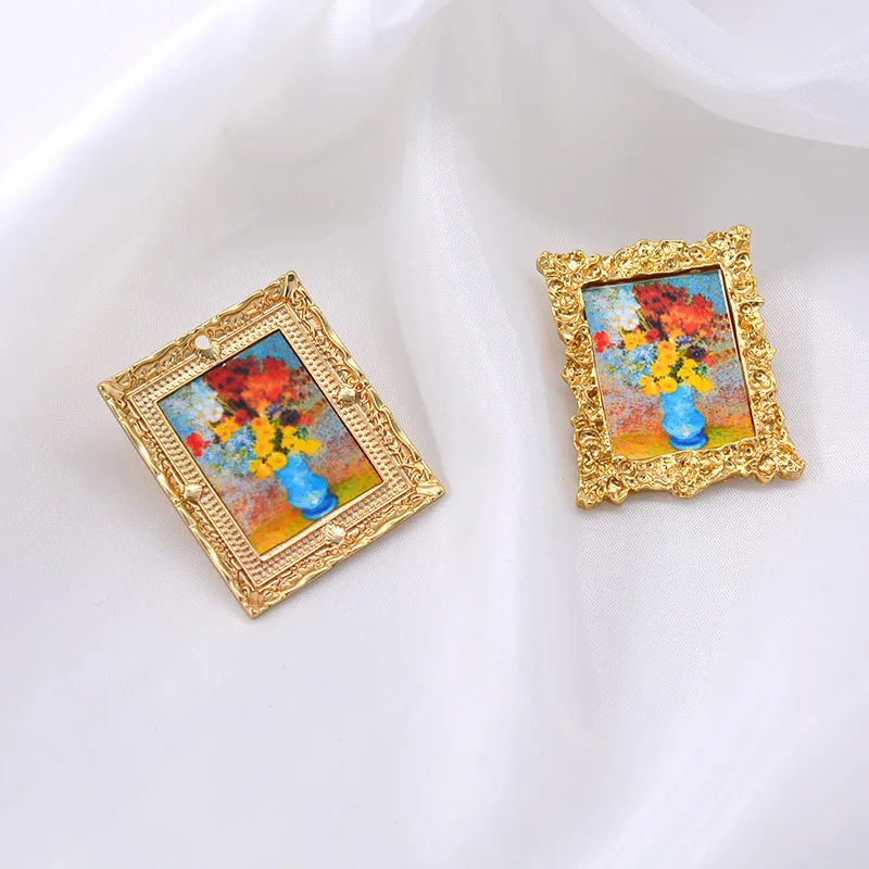 Vintage Exaggerated Painting Baroque Brooches For Women Retro Pearl Exquisite Badges Clothing Coat Bag Accessories Brooch Pin