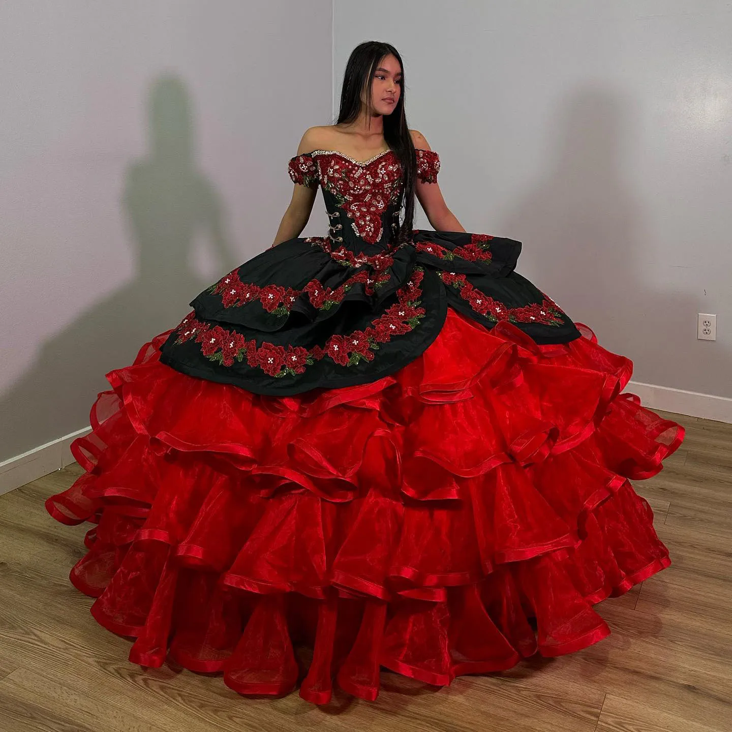 Мексиканское бальное платье, платья Quinceanera, платья с открытыми плечами в несколько рядов для дня рождения, одежда для выпускного вечера для девушек, 15