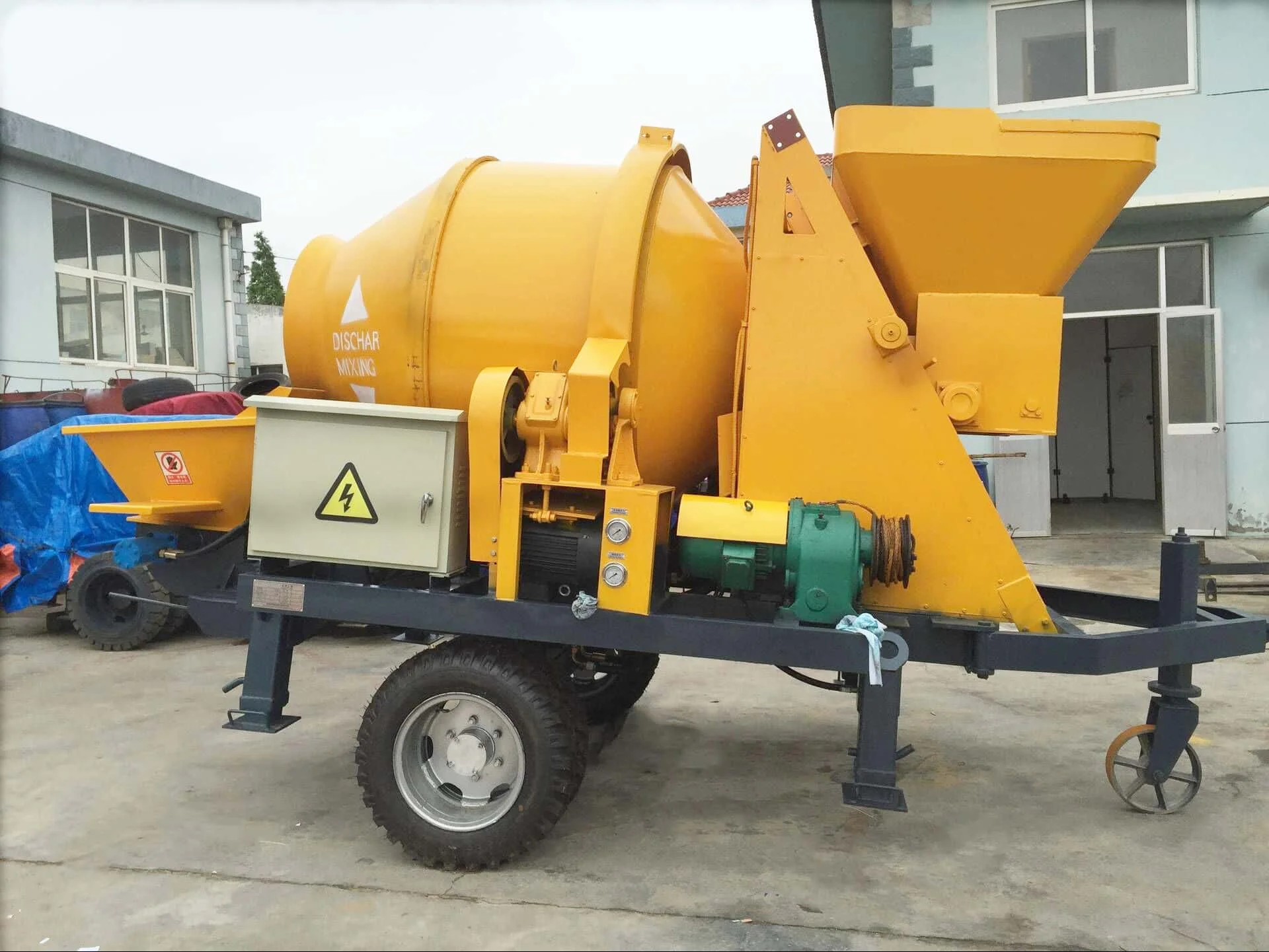 Customized Small Mobile Concrete Mixing and Conveying Pump 30m3/h Integrated Mixing System Industrial Electric for Sale