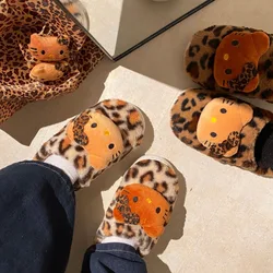 Kapcie damskie Leopard Cat 2024 Winter New Cartoon Home Couple Warm Non Slip Plush Cotton Slippers Thick Soled Floor Slippers