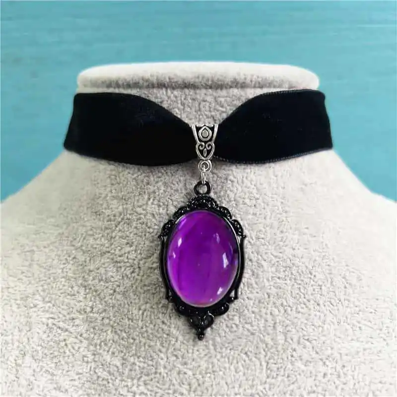 Gotischer Vampir-Cameo-Anhänger Choker Samt-Halskette für Frauen Mode Heidnische Hexerei Schmuck Mädchen Geschenke Kreative Punk-Halskette