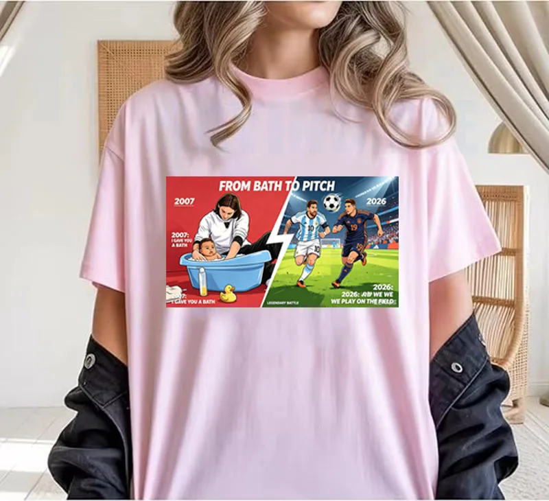 Messi Wasch- und Bade-T-Shirt: Messi-gesegnetes Meme-Fan-T-Shirt im Y2K-Cartoon-Stil für den Fußballspieltag 2026 – PK Yamal Kleidung – Detail 7
